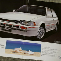 トヨタ・カローラFX（初代）当時のカタログ