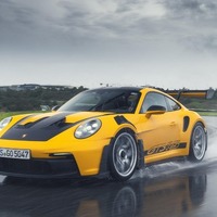 ポルシェとミシュランが『911 GT3 RS』用に低温・ウェット路面向け新タイヤ共同開発