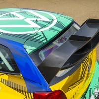 VW『ポロ』のデビュー50周年を祝う特別なレースカーデザイン