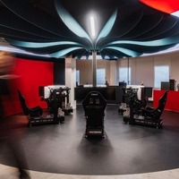 ポルシェがドイツ・ケルン郊外に開設した新たなeスポーツ拠点