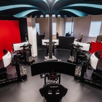 ポルシェがドイツ・ケルン郊外に開設した新たなeスポーツ拠点