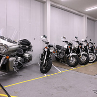 ヤマハ発動機 豊岡技術センターでレストアされる車両