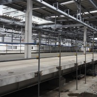 将来の新宿線上り線（画面右奥が所沢方面）