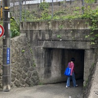 桁下1.9m、京浜急行・南太田～井土ヶ谷