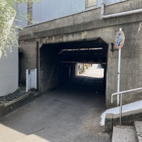 桁下2.0m、京浜急行・日ノ出