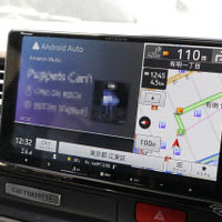 10V型ディスプレイオーディオDHM-SF900が搭載されたハイエース