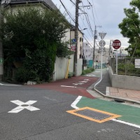 狭い道！ 都道423号：世田谷区若林5丁目