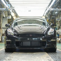 日産GT-Rの最終モデルがラインオフ