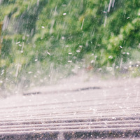 愛車が「雹害」のダメージを受ける前に、対策と修理方法を知る…ショップ選びは慎重に