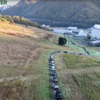「LAND ROVER CHEERS」