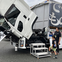 塗装体験が大人気！　自動車整備体験イベント「ジュニアメカニック2025@福岡」