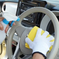放置した夏の汚れがニオイに変わる前に！ プロ目線で学ぶ車内清掃の正解～Weeklyメンテナンス～