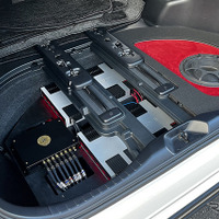 『マリノサウンド』（福井県敦賀市）にて製作されたオーディオカーの一例。