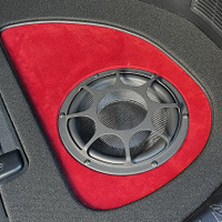 『マリノサウンド』（福井県敦賀市）にて製作されたオーディオカーの一例。