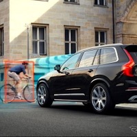 シニアドライバーに必要なこと：技術の活用。自動緊急ブレーキ（AEB）