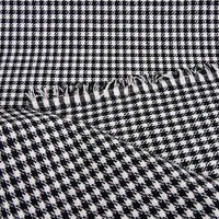 ポルシェが歴史的シート生地を復刻