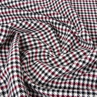 ポルシェが歴史的シート生地を復刻