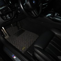 最上位モデル・グランクエスト（ウォームグレー）