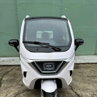 ドア付きアーバントライカー（ホワイト）