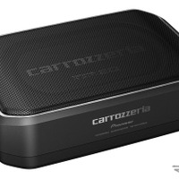 「小型・薄型のパワードサブウーファー（チューンナップサブウーファー）」の一例（カロッツェリア・TS-WX140DA）。