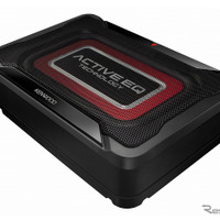 「小型・薄型のパワードサブウーファー（チューンナップサブウーファー）」の一例（ケンウッド・KSC-SW12EQ）。