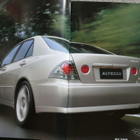 トヨタ・アルテッツァ 当時のカタログ