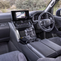 ランドクルーザー300（オーストリア仕様）