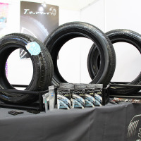 簡単メンテナンスで輝きが持続。防振材のプロ、枚方技研が放つウレタンコーティング「T・キュアシャイン」…IAAE2026