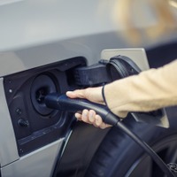 トヨタとレクサスが米国でEV充電器設置サービス「ツリーハウス」導入