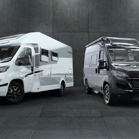 フィアットデュカトベースのキャンピングカー