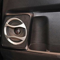 『カーファイ』（神奈川県川崎市）にて製作されたオーディオカーの一例。