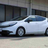 タナベ サステックDF210　トヨタ・アクア装着例（フロント：33mmダウン / リア：28mmダウン）