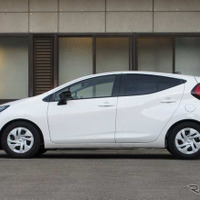 タナベ サステックプロCR　アクア装着例（最上部車高：フロント 32mmダウン / リア 26mmダウン）