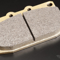 ブレーキパッドの種類を比較！ ノンアス／ロースチール／セミメタの違いと選び方～カスタムHOW TO～