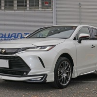 愛車のハリアーに高音質はもちろんオーディオによるドレスアップ性も取り入れレベルの高いオーディオカーを完成させた。