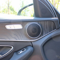 「サウンドチューニング」を行える機器（DSP）が搭載されたオーディオカーの一例（フォーカル・デモカー）。