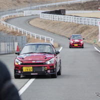 本物のモータースポーツ車両でプロドライバーによる本格走行の同乗体験