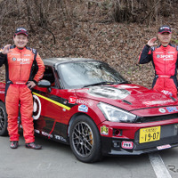 D-SPORT Racing Team 相原泰祐選手（左）と殿村裕一監督（右）