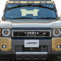 IPF「ボンネットランプステー for ランドクルーザー250」