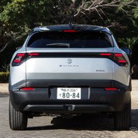 スズキ eビターラ（Z 4WD）