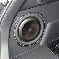 『ピットハウスコスギ（香川県高松市）』にて製作されたオーディオカーの一例。