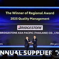 トヨタ モーター アジア 前田昌彦氏（左）、ブリヂストン アジア パシフィック 吉眞弘氏（右）