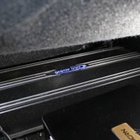 プラドのカーオーディオを大幅刷新！ 3ウェイ化と埋め込みサブウーファーで理想の音へ［car audio newcomer］by SOUND WAVE　後編