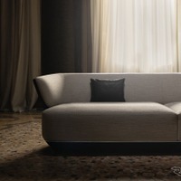 カルロ・コロンボが手がけた新作「エンブレイス」ソファ