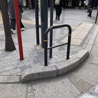 短いガードレール（東京都中央区）