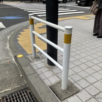 短いガードレール（東京都中央区）