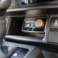 ランクル70の音が激変！ AMラジオ級の純正サウンドから本格カーオーディオへ［car audio newcomer］by 東京車楽　後編
