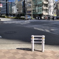 短いガードレール（東京都中央区）