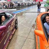 人気カーアクションシリーズ「ワイルド・スピード」(役名:レティ)と故ポールの弟「Cody Walker」が、映画車両のレプリカで登場! (2025年)