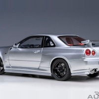 AUTOart製「ニスモ R34 GT-R Z-tune シルバー」の1/18スケールモデル